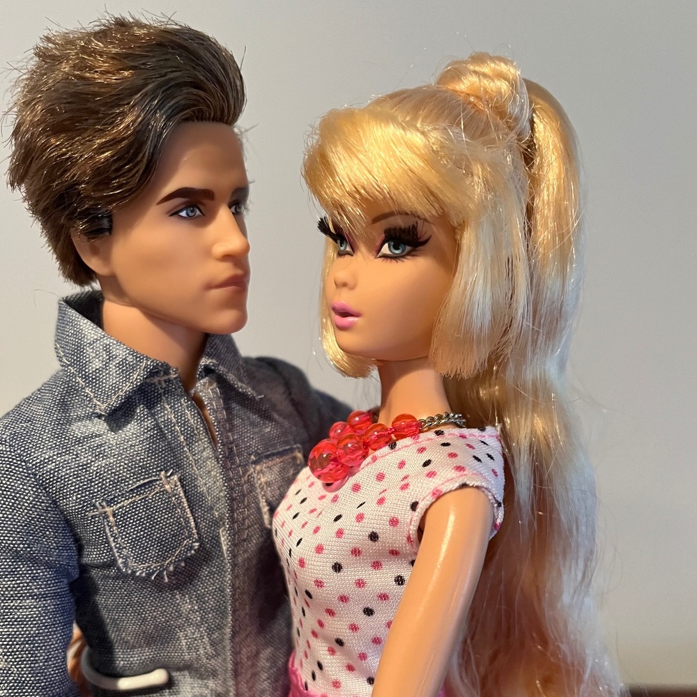 Barbie Doll HTF 2008 Pop Life Barbie Blonde, Gold Label, Limited Edition, Barbie - Picture 4 of 9